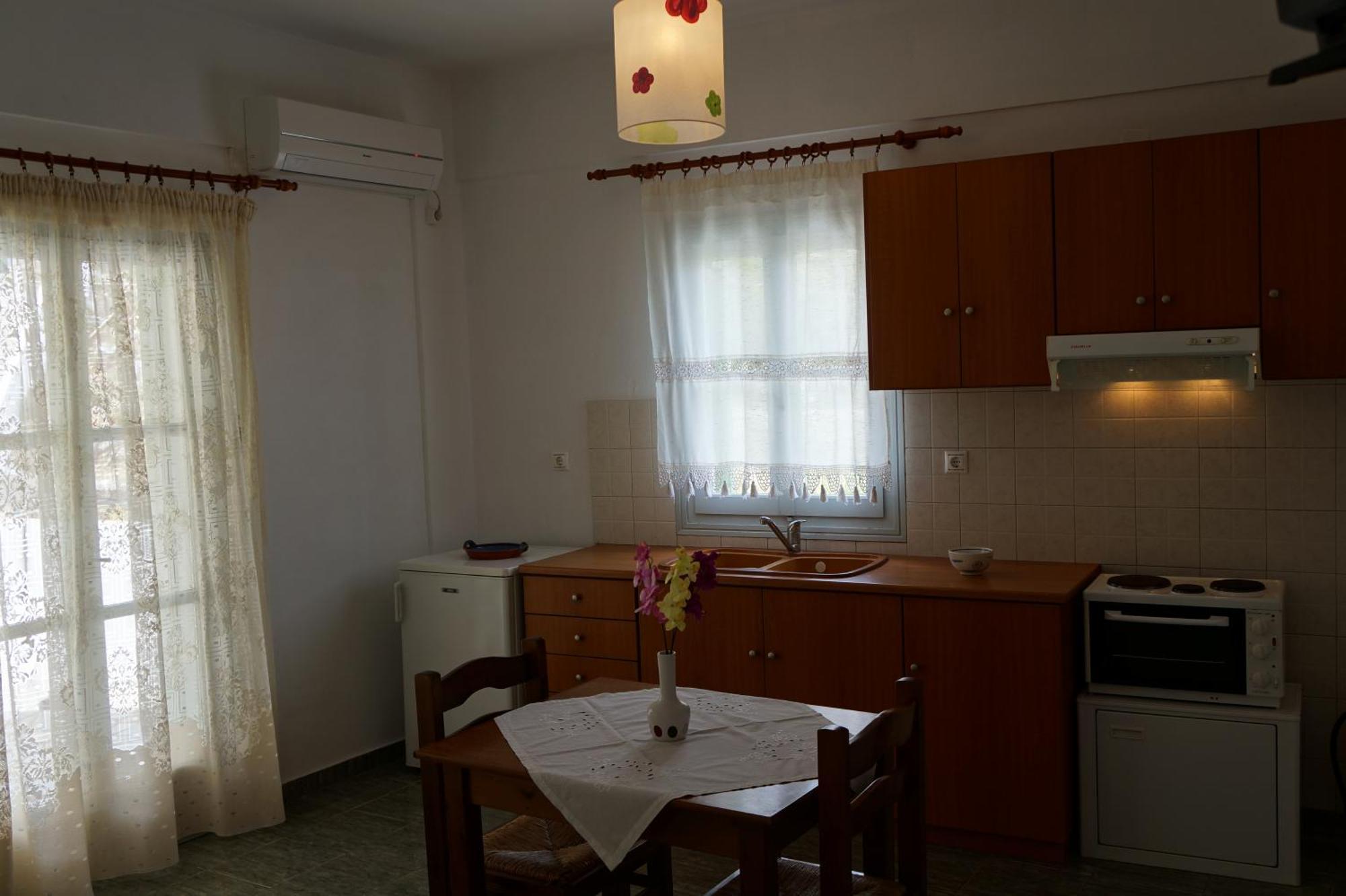 Klados Studios & Apartments Cherronisos  Екстериор снимка