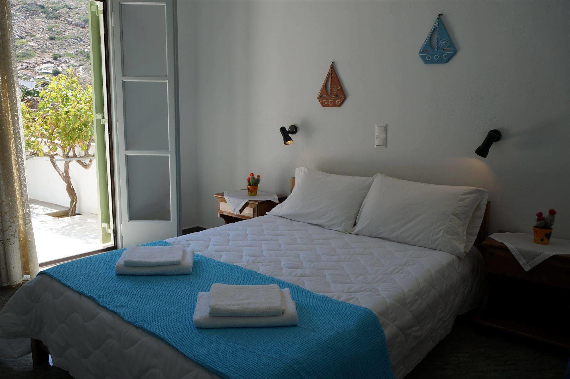 Klados Studios & Apartments Cherronisos  Екстериор снимка