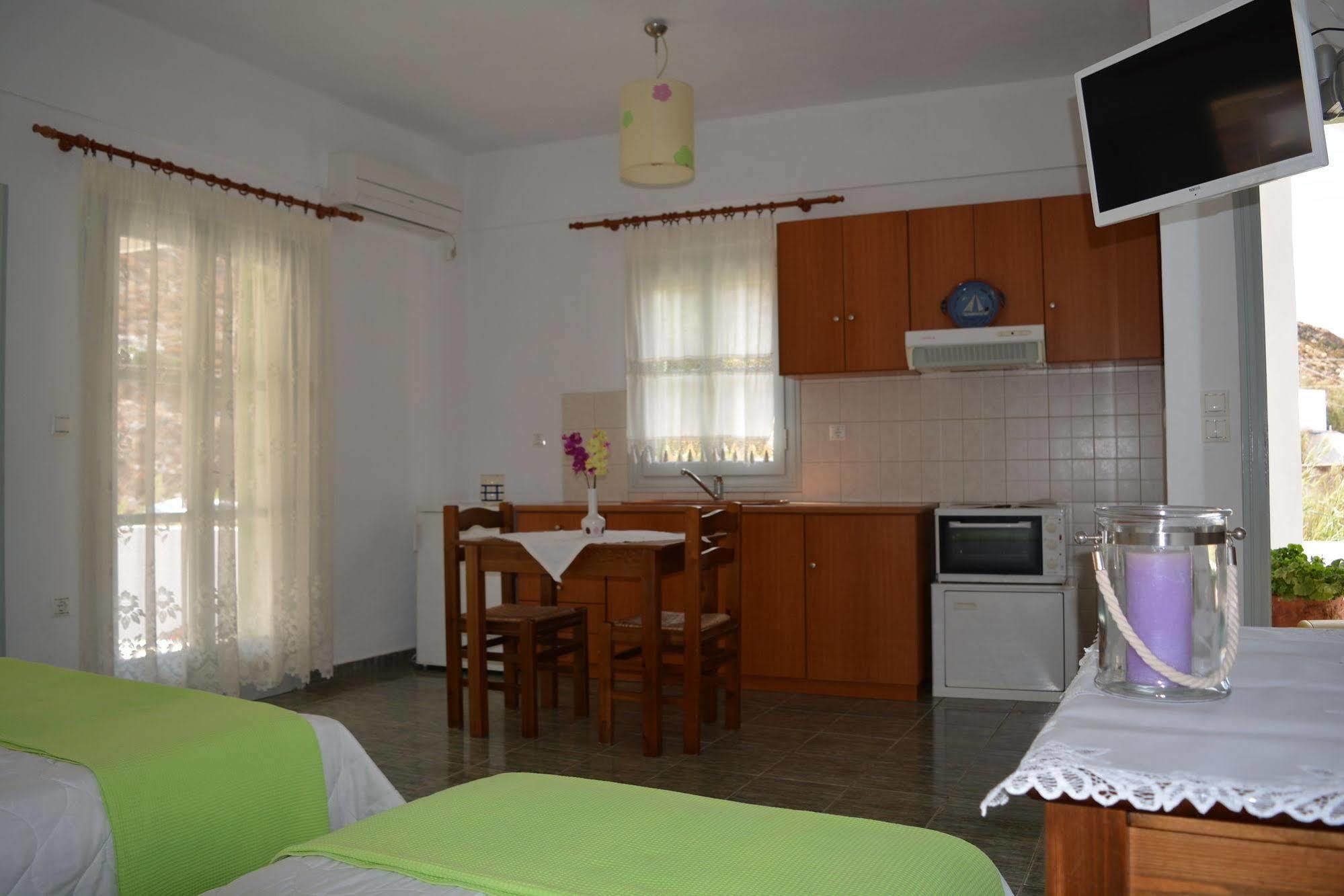 Klados Studios & Apartments Cherronisos  Екстериор снимка